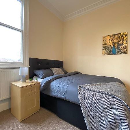 Апартаменти Spacious Victorian Studio Flat Донкастер Екстер'єр фото